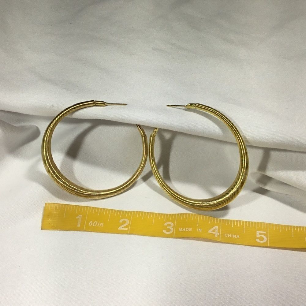 Coiled Spring Hoops (UC3) - Picture 5 of 6